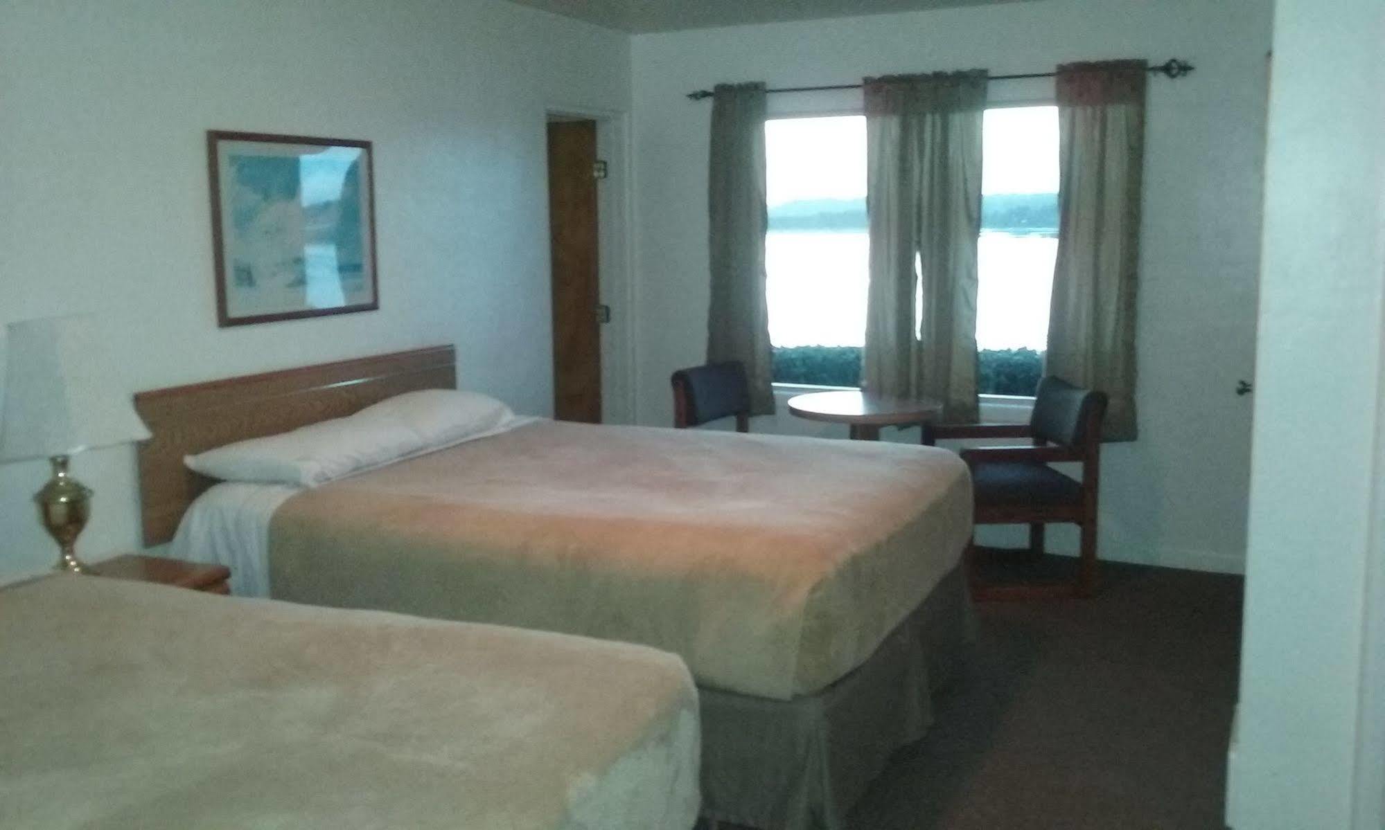 Bay Bridge Motel North Bend Esterno foto